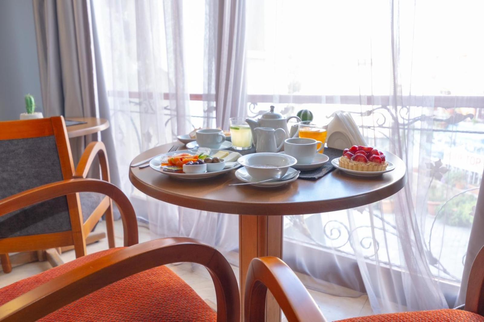 Kyrenia British Harbour Hotel Esterno foto