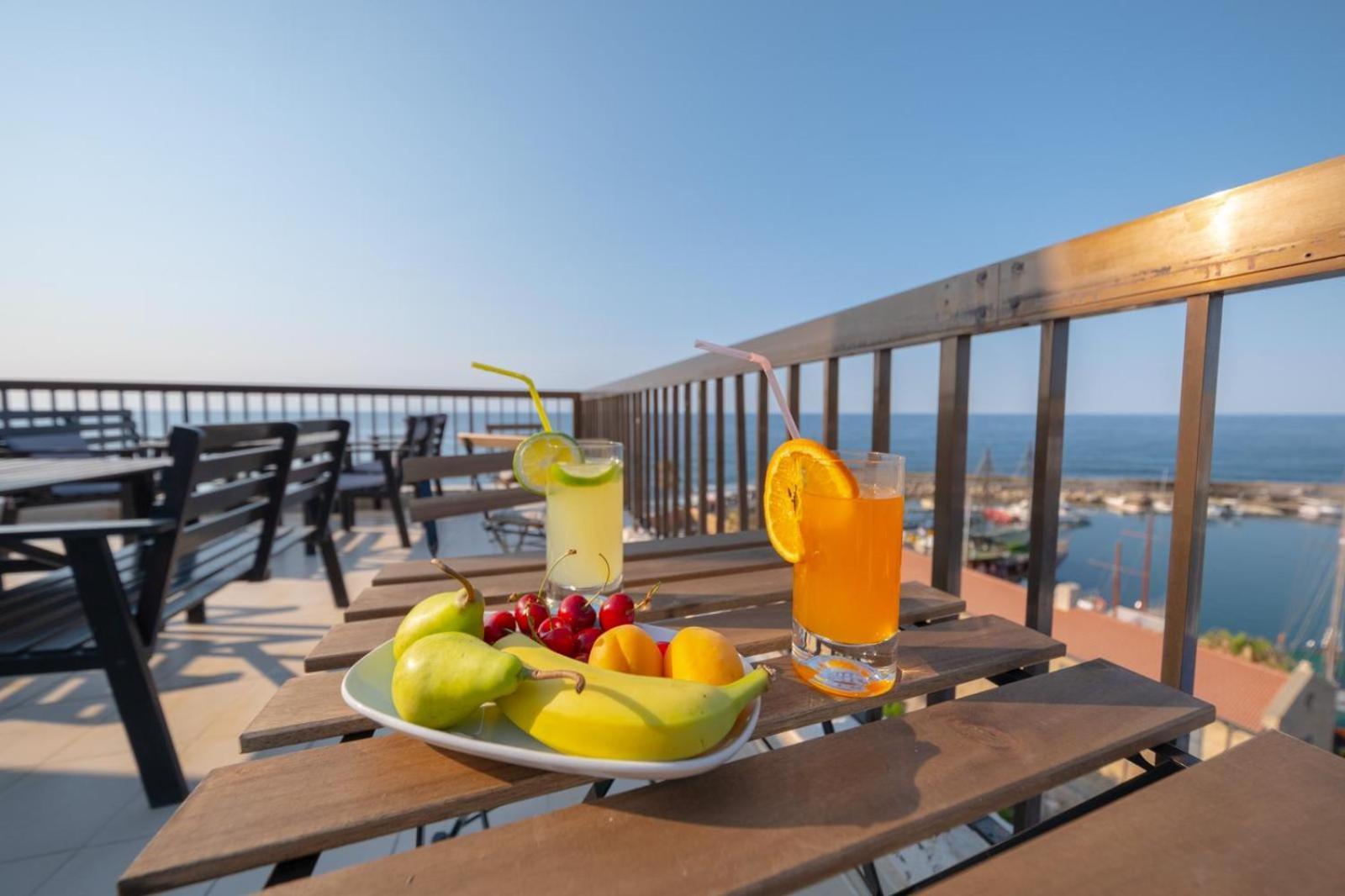 Kyrenia British Harbour Hotel Esterno foto