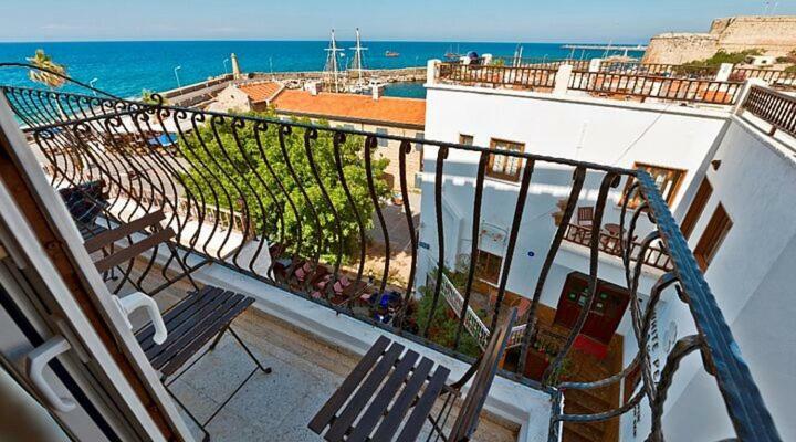 Kyrenia British Harbour Hotel Esterno foto