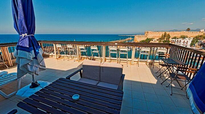 Kyrenia British Harbour Hotel Esterno foto